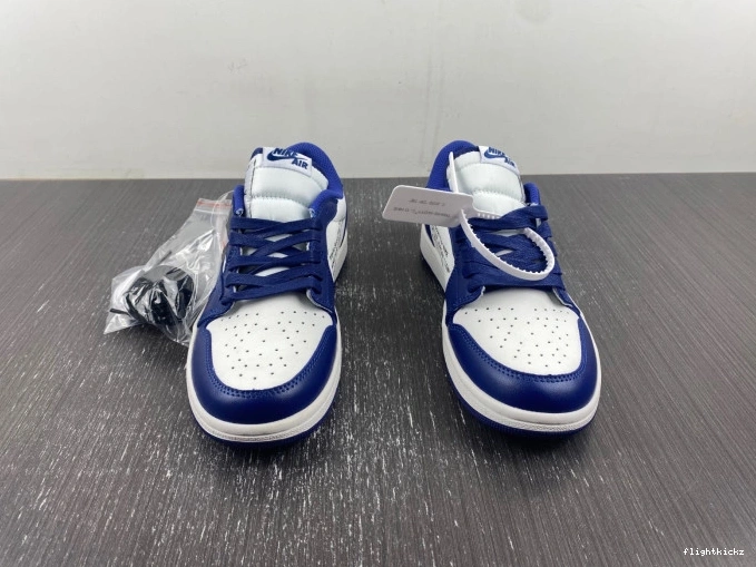 DM7890-101 JORDAN TRAVIS 1 X AIR CUSTOM OFF-WHITE X SCOTT 0814